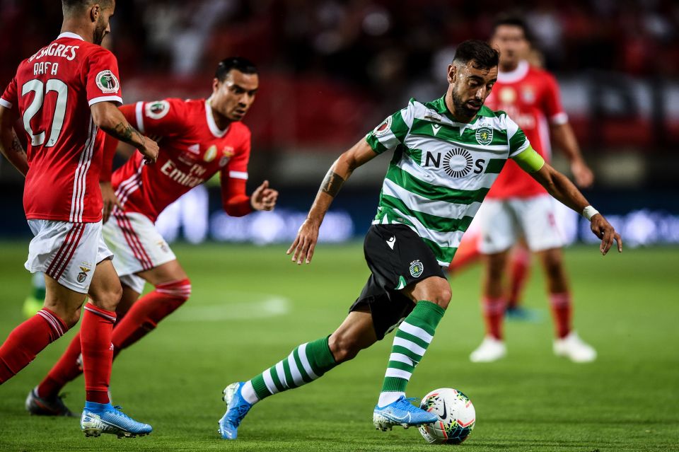  Fernandes and his side were walloped by Benfica