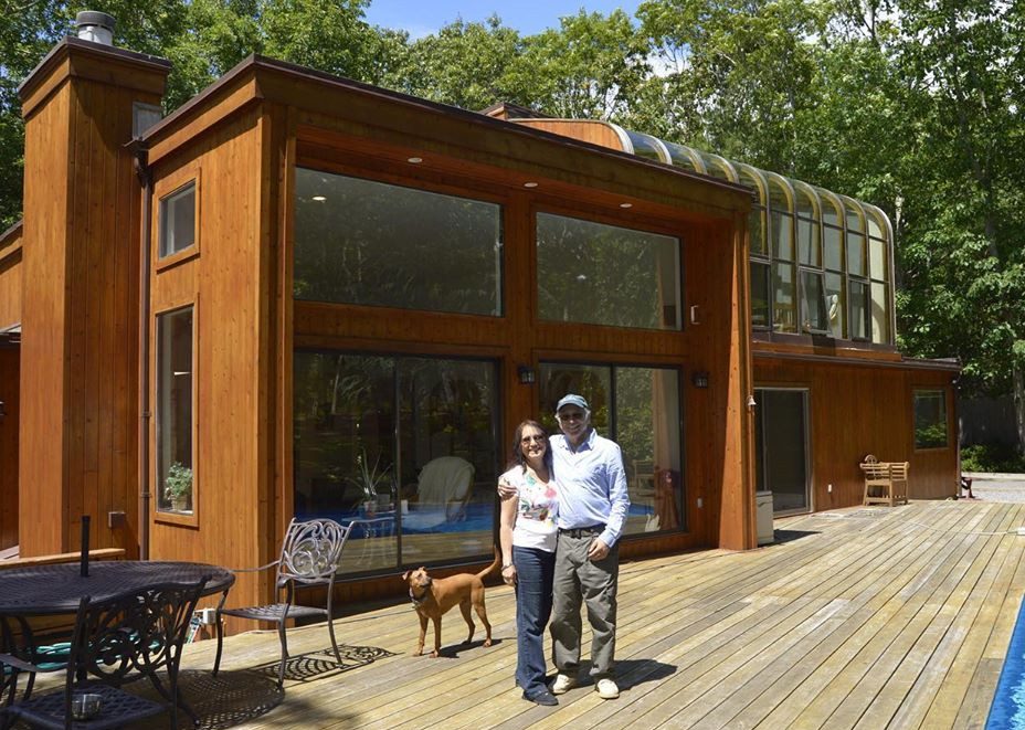 Martin and sister Phyllis at the home he changed his will to leave to Herschkopf’s wife