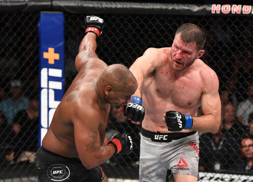  Stipe Miocic defeated Daniel Cormier to regain the UFC heavyweight championship