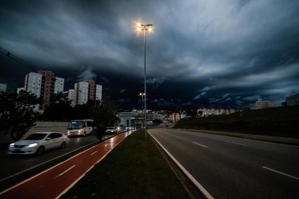  The smoke covered Sao Paulo for around one hour on Monday