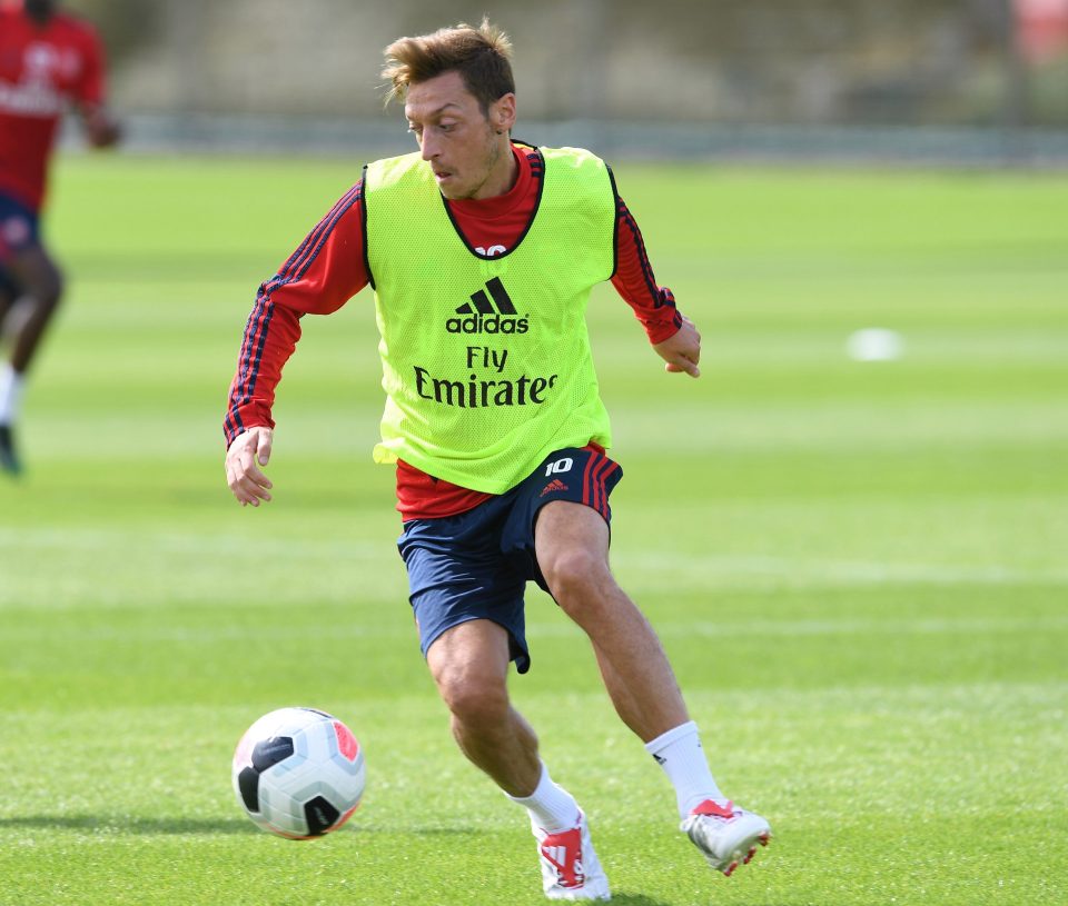  Mesut Ozil trained all week but was left out of the squad to face Liverpool and now his Arsenal future is in doubt