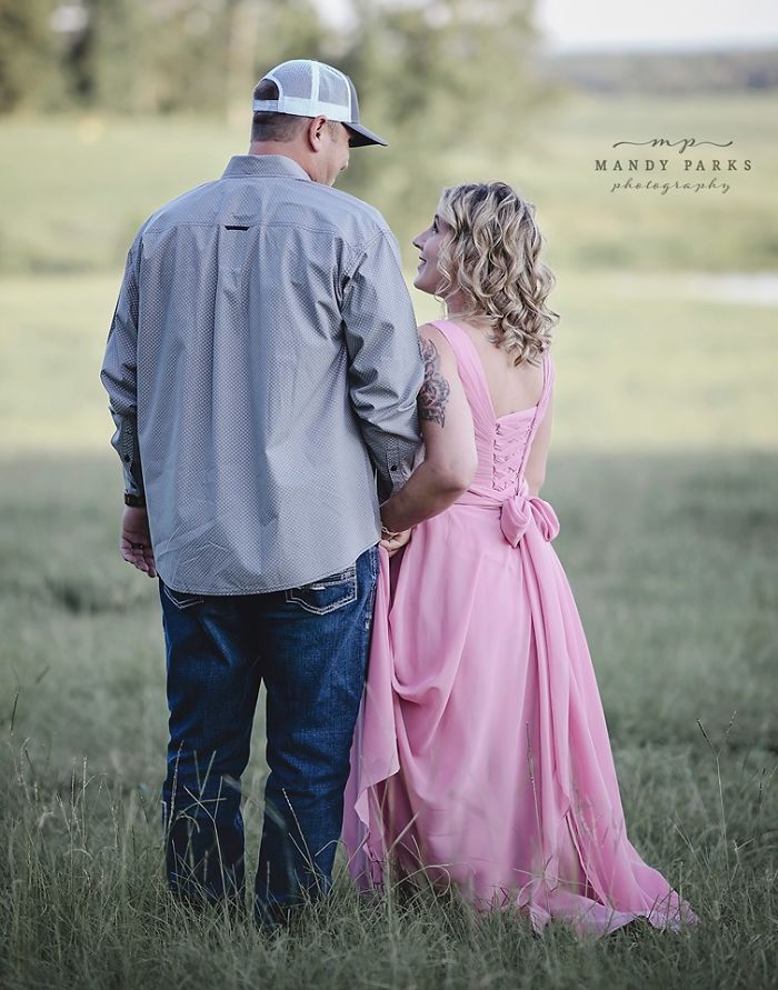  In the stunning photo shoot, Charlie and Kelsey Johnson are pictured in a field