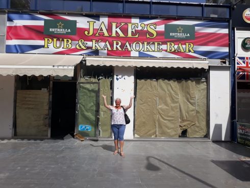  Teessider Karen Wadrop loved Jake's Pub & Karaoke Bar in Benidrom