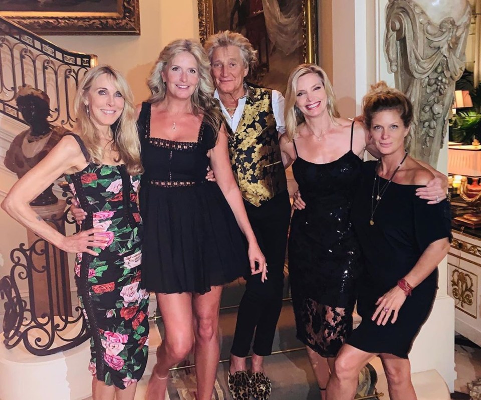  Alana Stewart, Penny Lancaster, Sir Rod Stewart, Kelly Emberg, and Rachel Hunter at Sir Rod's daughter Kimberly's 40th birthday bash