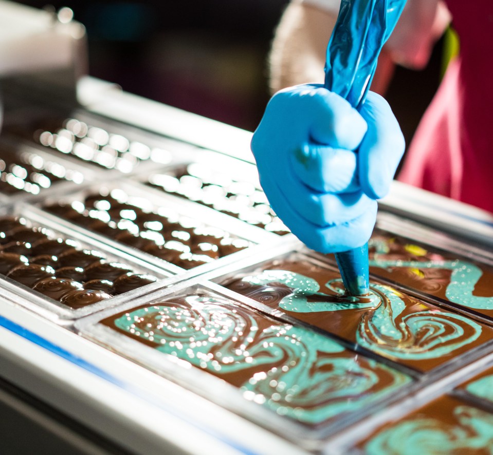  The couple produce 100,000 chocolate bars a year