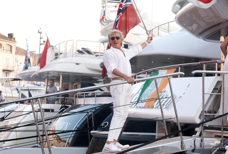  Rod rented the boat with his wife Penny for their summer holidays