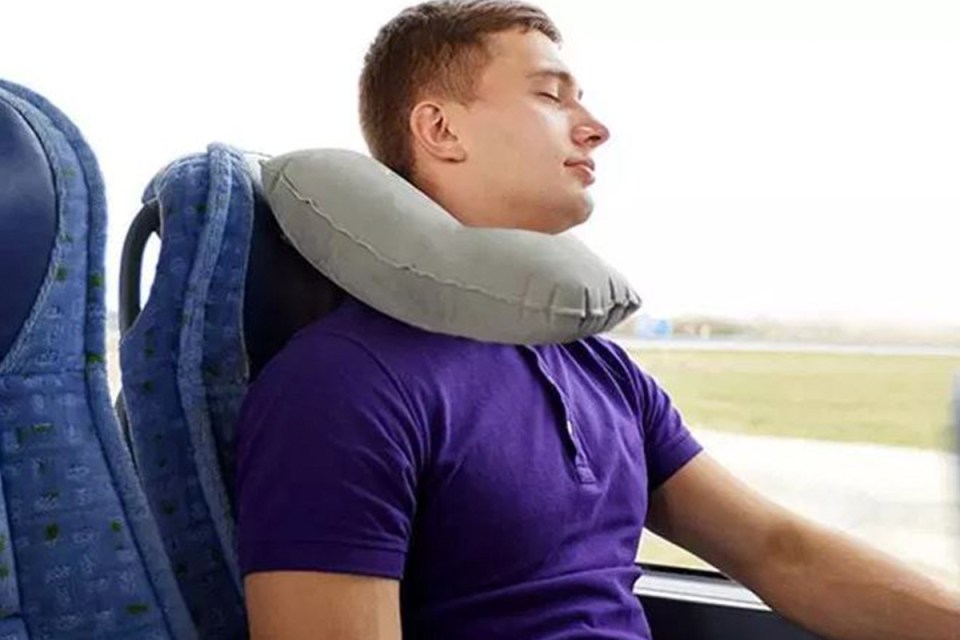  Travel pillows should actually be worn upside down