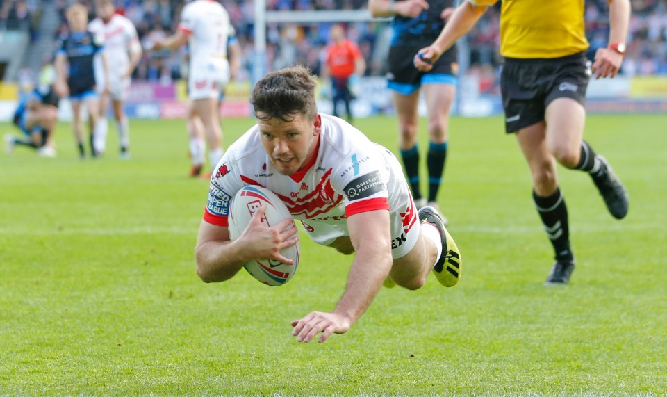  Coote should recover from a knee injury in time for the Challenge Cup final