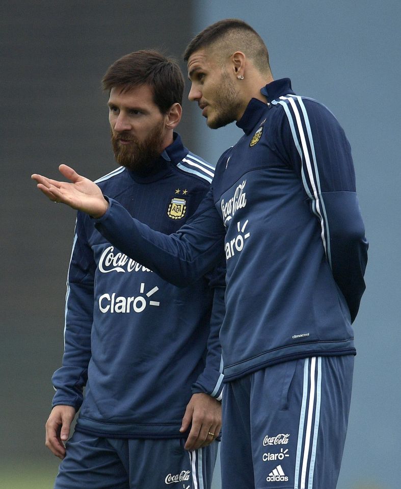  Icardi rubbished talk of a rift between himself and Messi