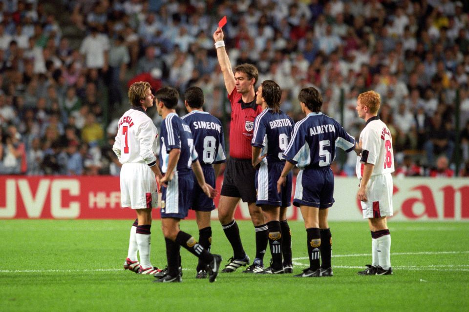  David Beckham gets red card for flicking his leg at Diego Simeone in the round of 16 tie at France 98