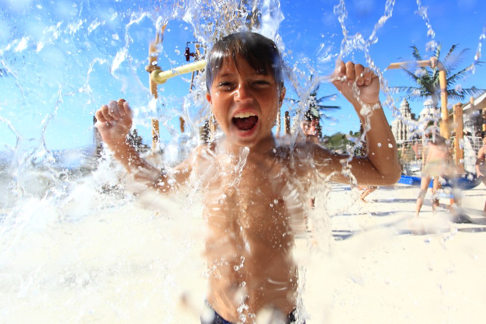  There's something for people of all ages to enjoy at Tenerife's family- friendly parks