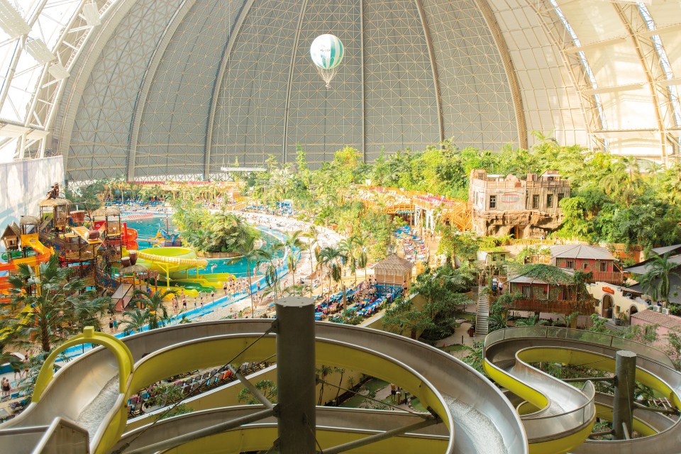  The huge dome is kept at a constant 26C