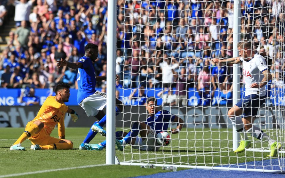  Wilfred Ndidi bundled the ball over the line