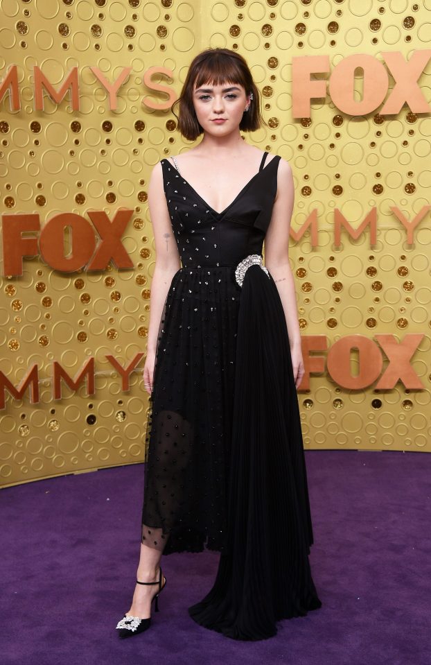  Game of Thrones star Maisie Williams stole attention in a JW Anderson black dress