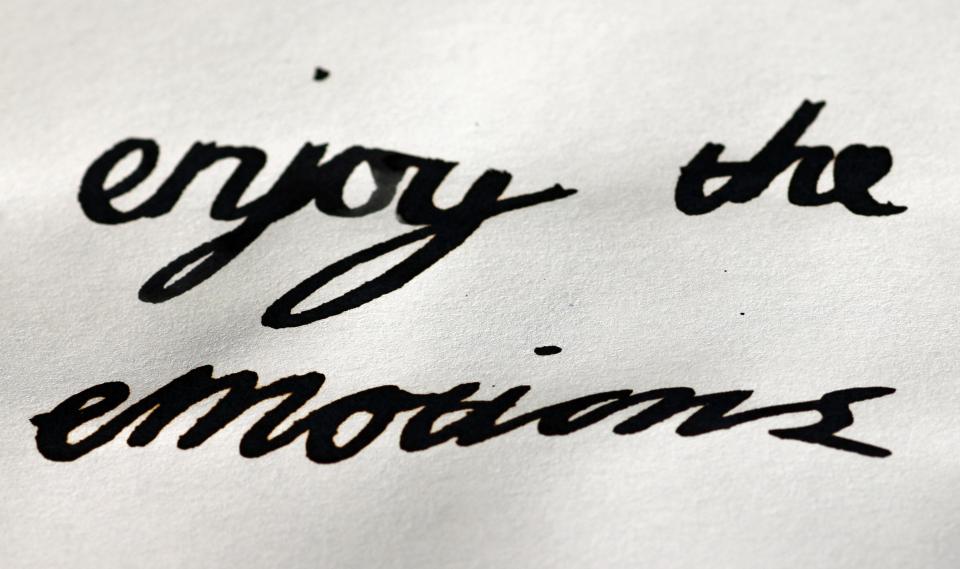  Handwriting specialists say blokes who sign a lowercase 'y' with long, wide loops have strong sex drives