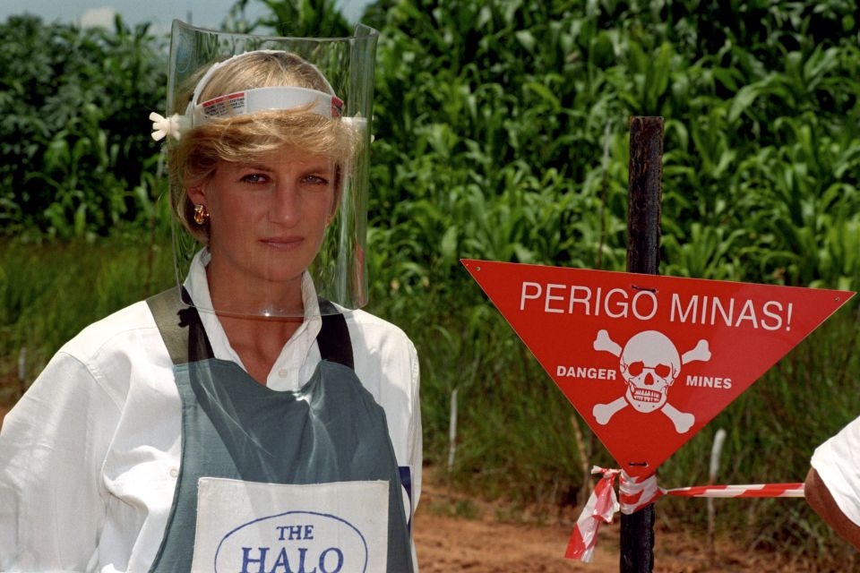  Princess Diana was praised for taking a stand to raise awareness around landmines