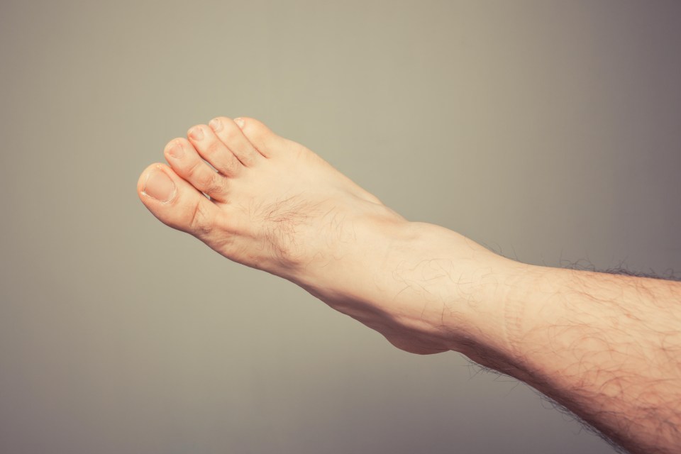 Men in Hull have the biggest feet in Britain while those in Oxford have the tiniest, a retailer has discovered