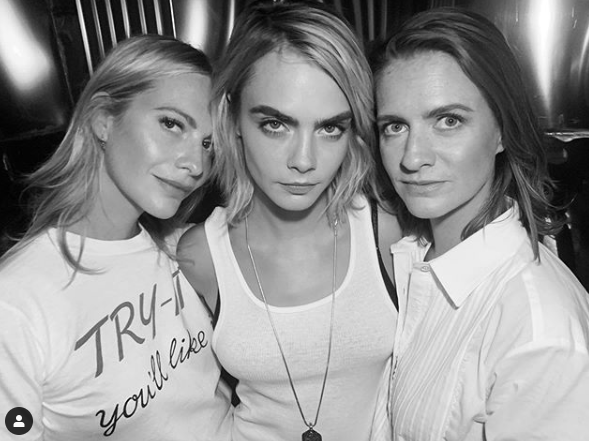  Cara is also a director of her family’s property empire along with sisters, Poppy [L] and Chloe [R]