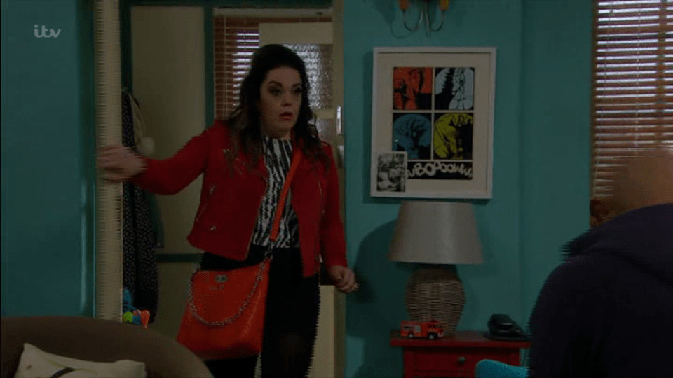  Emmerdale viewers cheered as Mandy Dingle returned and called Jessie a 'cheating skank' after catching her kissing Al