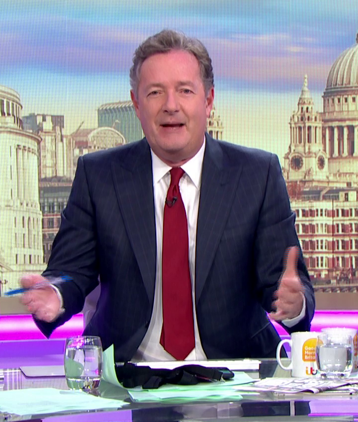  Piers Morgan impersonates Kim K's Emmys speech after she's laughed off stage