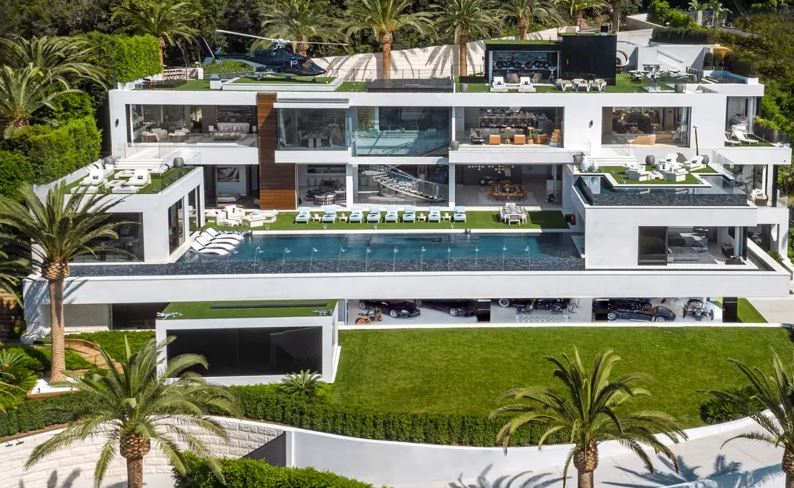  This 38,000 sq ft superpad is going for $94m - considerably less than its $250m asking price