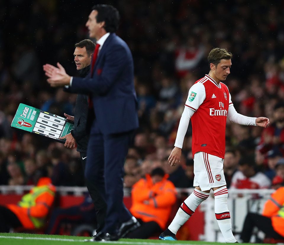  Arsenal boss Unai Emery has tried and failed to sell misfit Mesut Ozil for a year