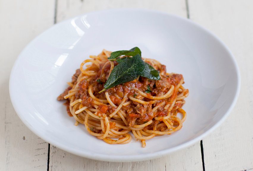  The staple Zizzi's spaghetti bolognese is 508 calories