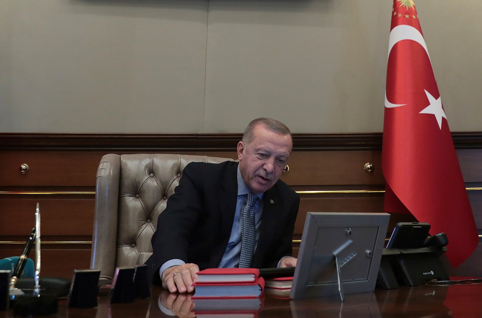  Erdogan announced the start of the Turkish offensive