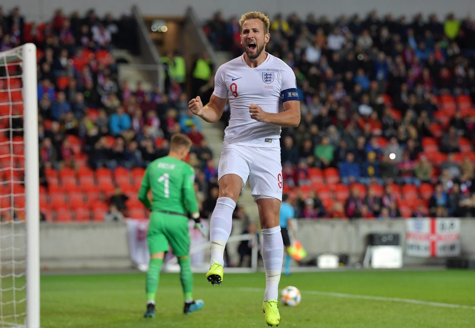  The early strike seemingly set England on their way