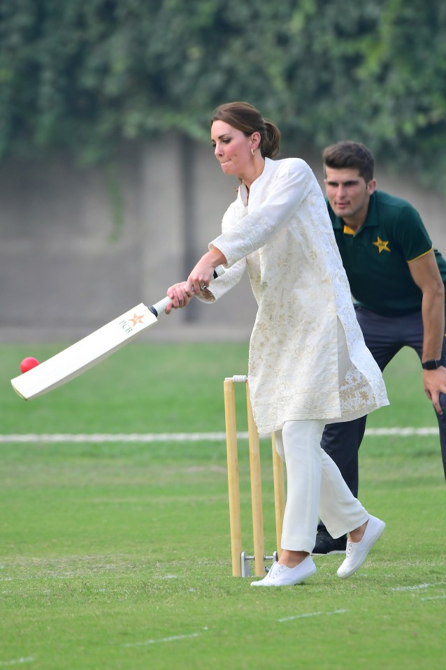 Kate showed off her batting skills during the cricket showcase