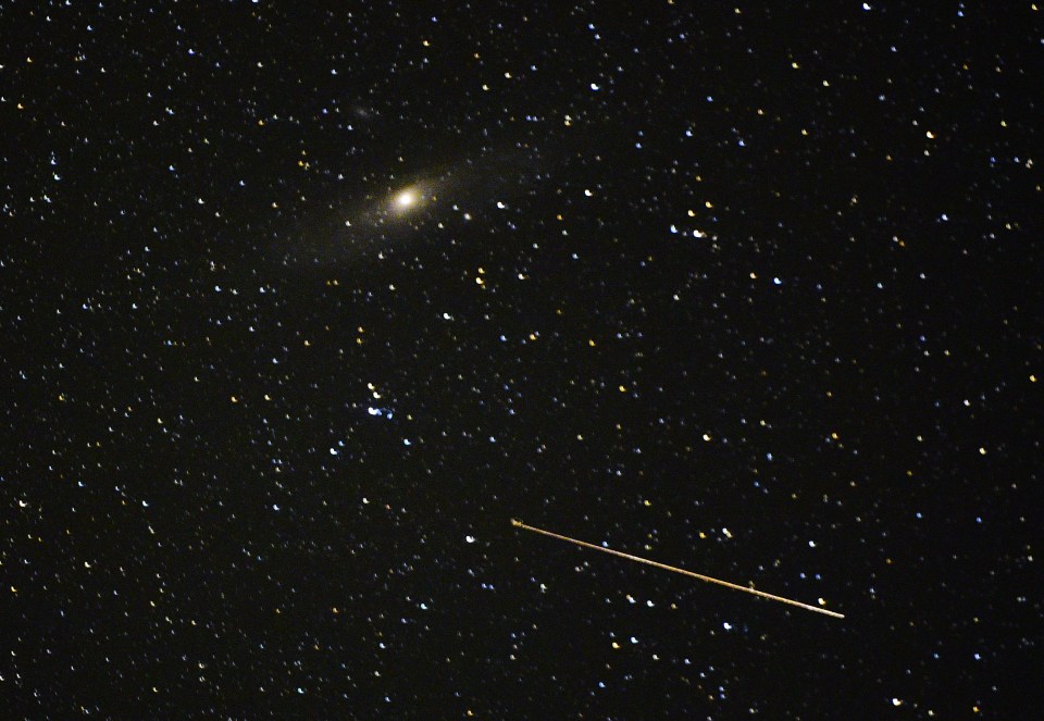  Another meteor seen over Russia during the 2016 Orionids