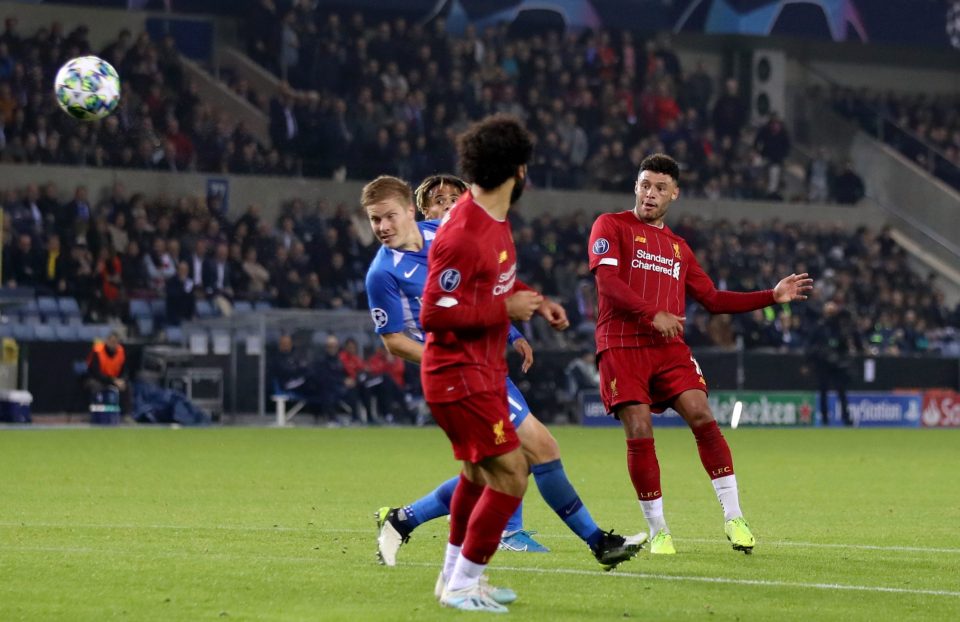  Alex Oxlade-Chamberlain scored a screamer to make it 2-0 to Liverpool