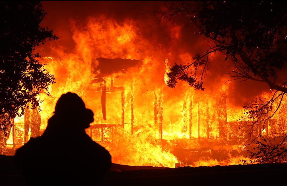  Firefighters have yet to contain the blaze that has spread to 10,000 acres