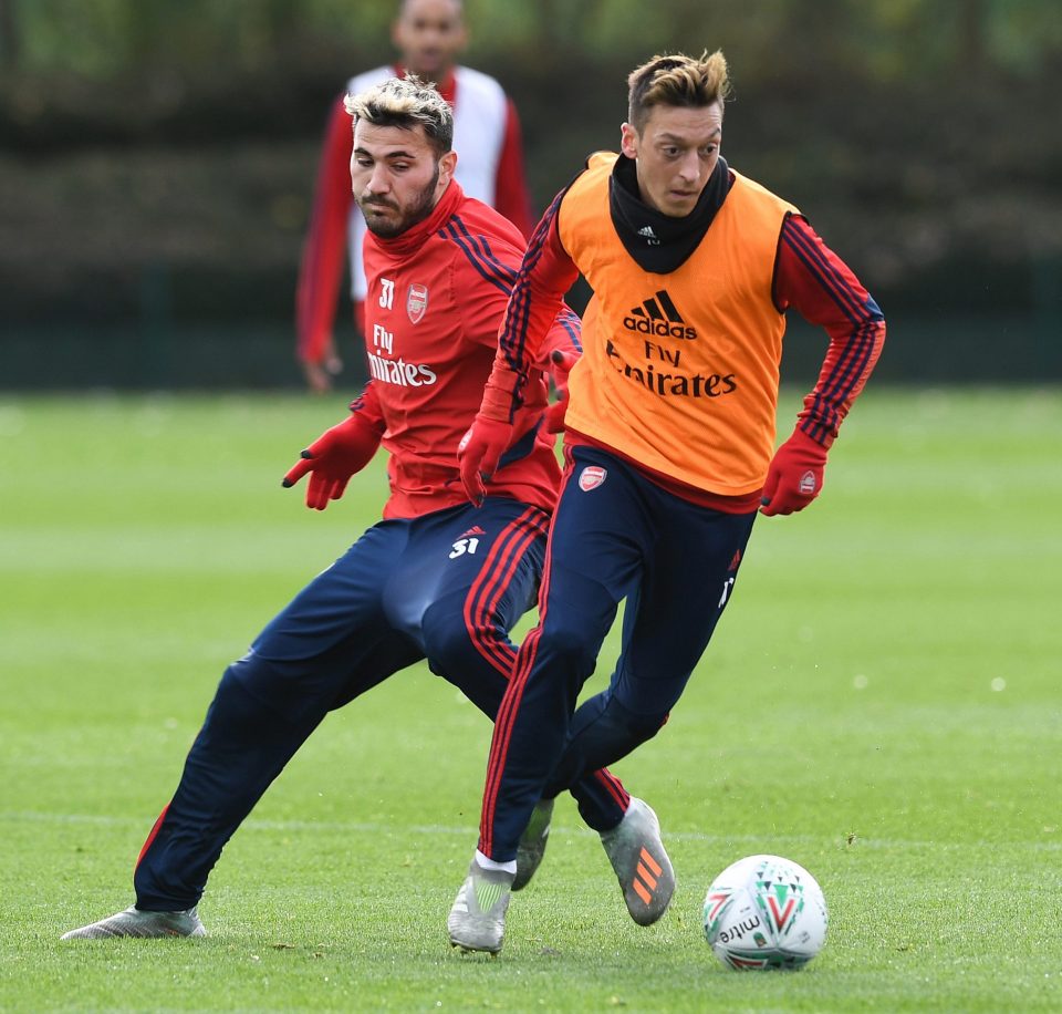  Mesut Ozil has called for unity at Arsenal ahead of the Carabao Cup clash against Liverpool