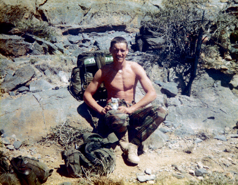  Mark in Oman with Paras in 1986