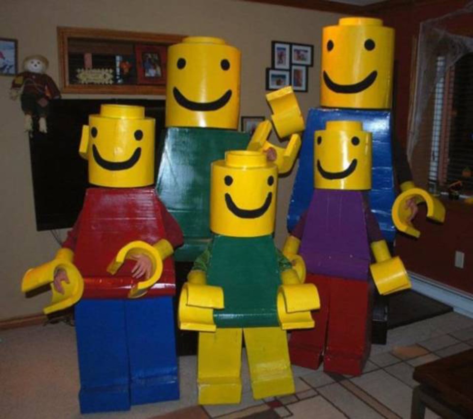  The family who dresses as lego never let's go