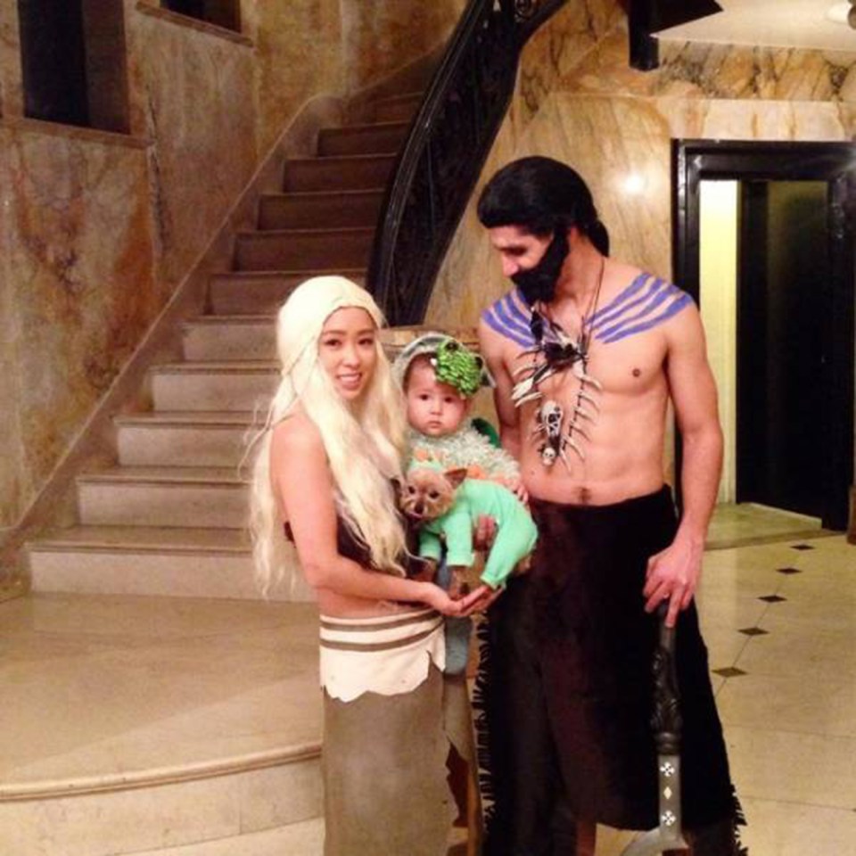  This couple has dressed themselves as the Game of Thrones characters Khaleesi and Khal Drogo with their baby in tow