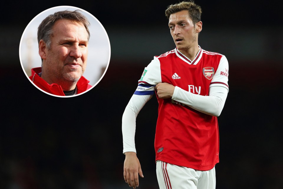  Paul Merson wants Unai Emery to play Arsenal's 'best player', Mesut Ozil