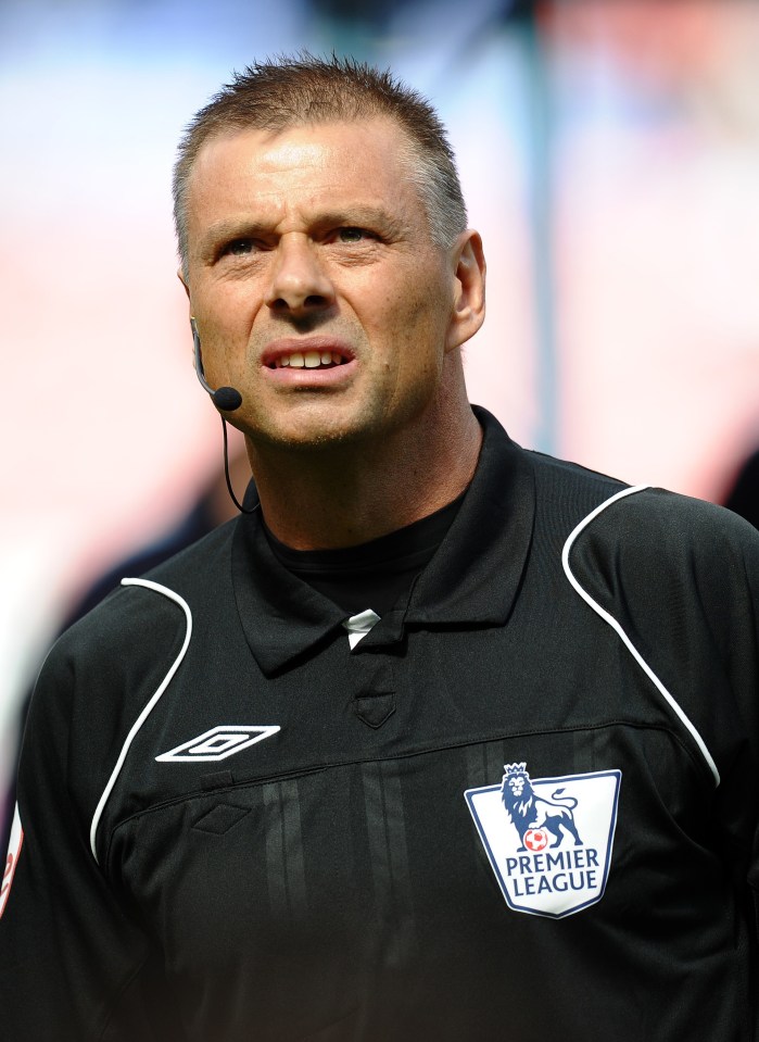  Ex-Prem ref Mark Halsey says Atkinson got the decision wrong