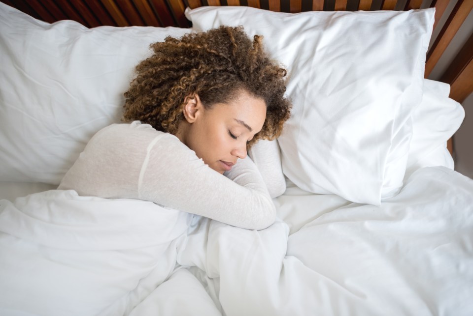  CBT can help insomniacs get to sleep faster and stay snoozing for longer