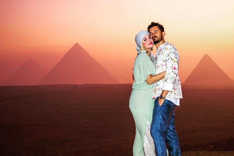  The pair marvelled at the Pyramids