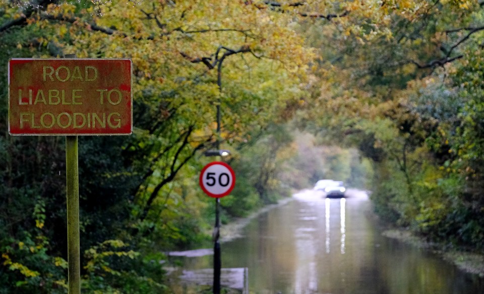  Cars would have been fortunate to be able to travel at 50mph near Coventry due to the floods