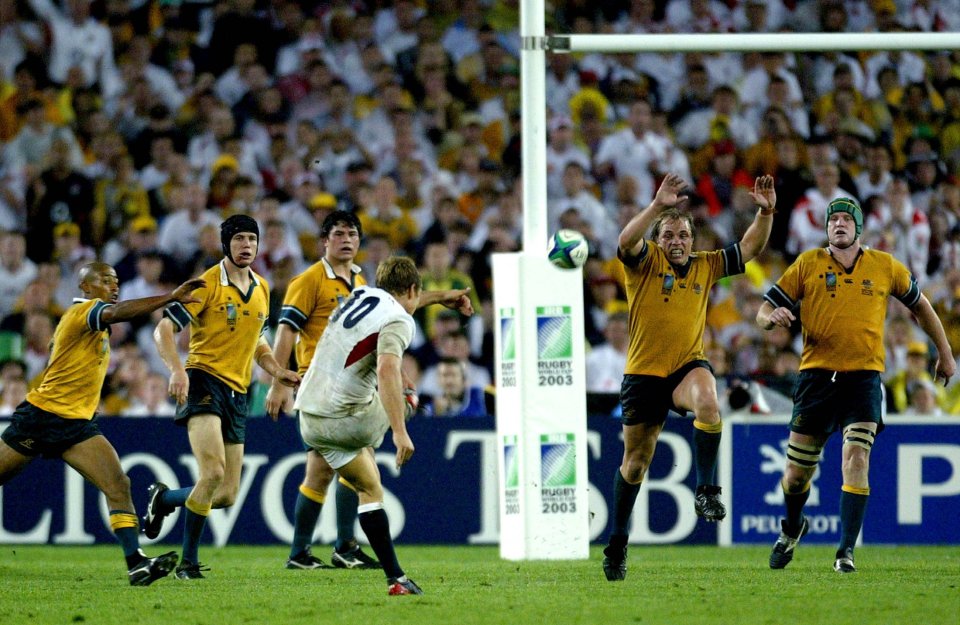  Jonny Wilkinson kicks England to Rugby World Cup victory in 2003