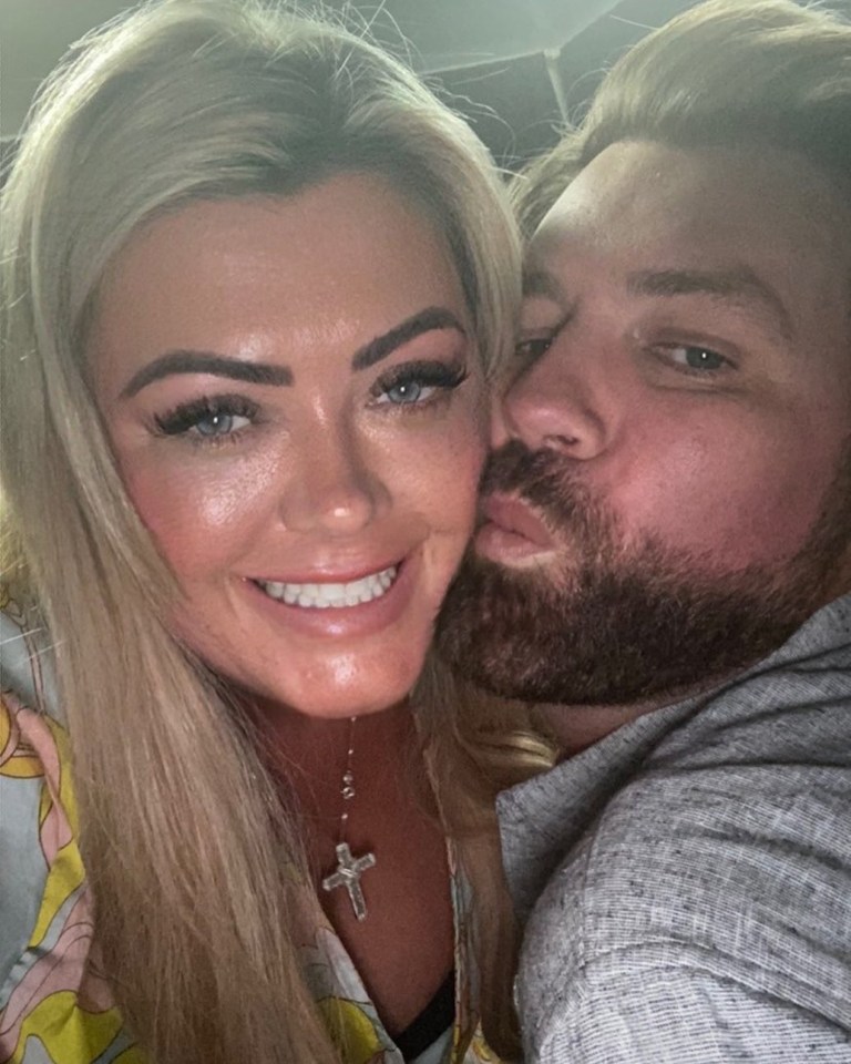  Gemma Collins praised for looking 'skinny' in new selfie with Brian McFadden