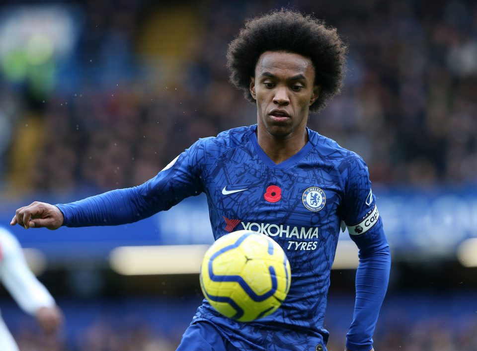  Willian is said to have been offered to Real Madrid as a free agent next summer