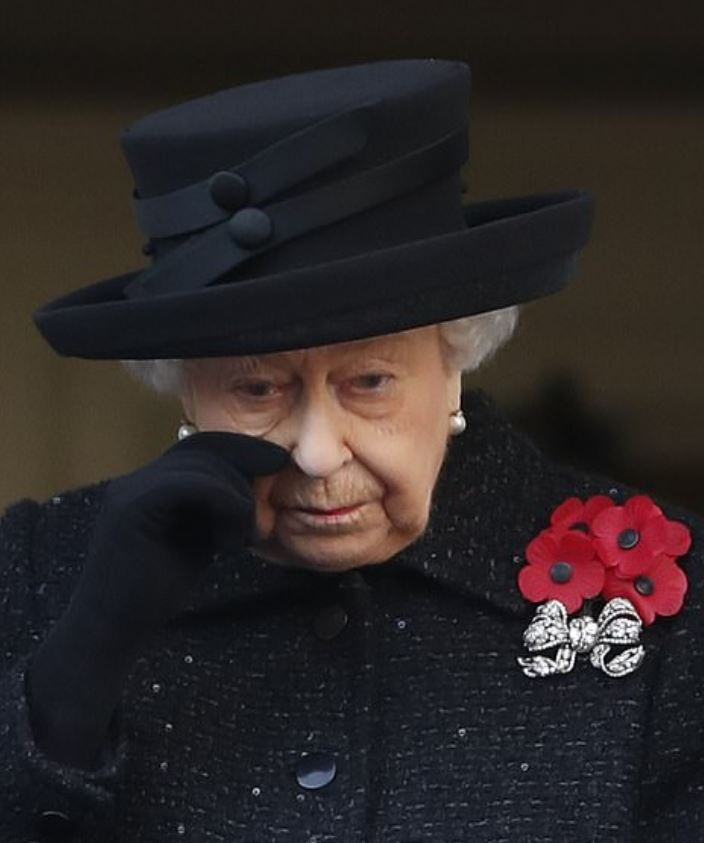  Her Majesty shed tears during the service at the memorial