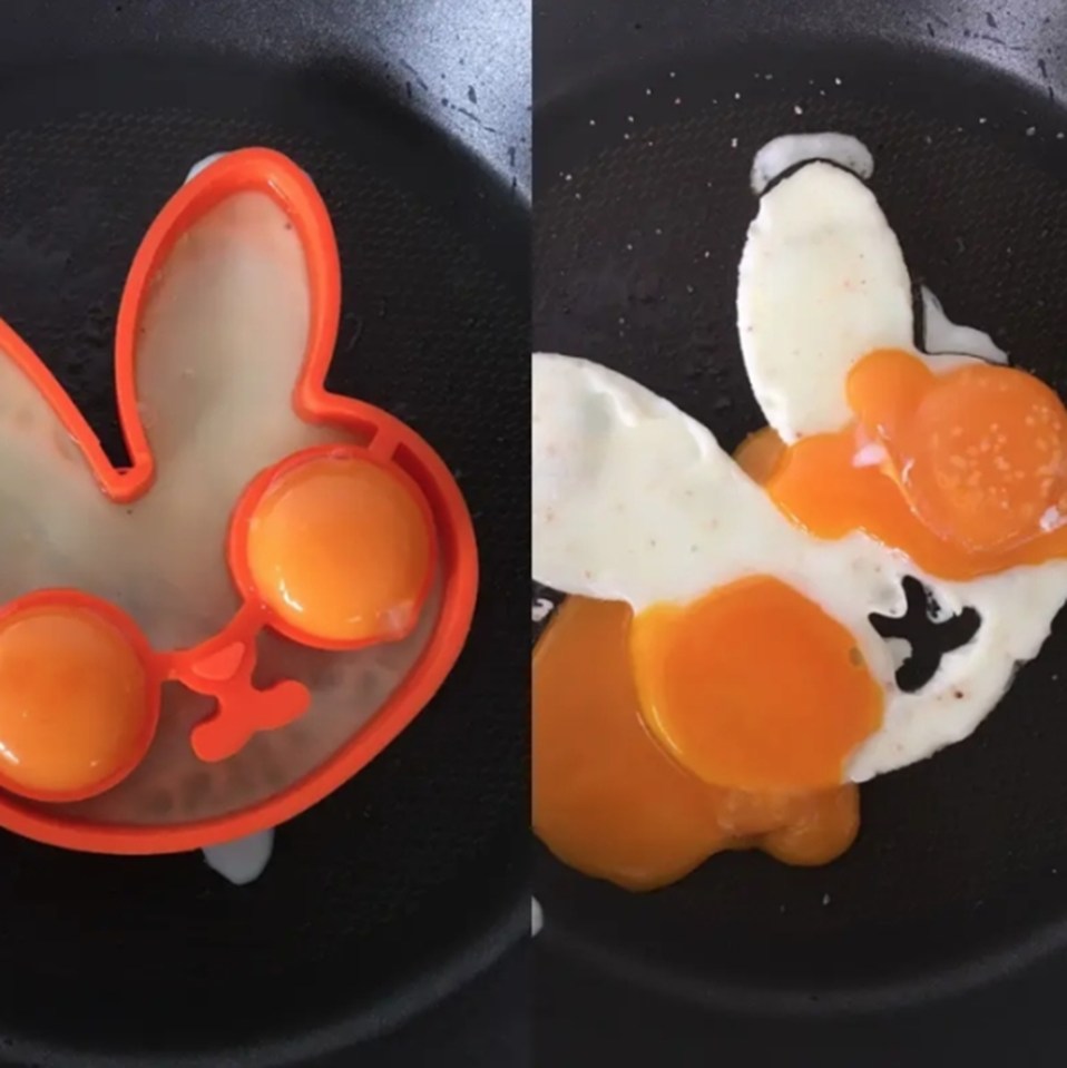  Scrambled eyes for breakfast anyone?