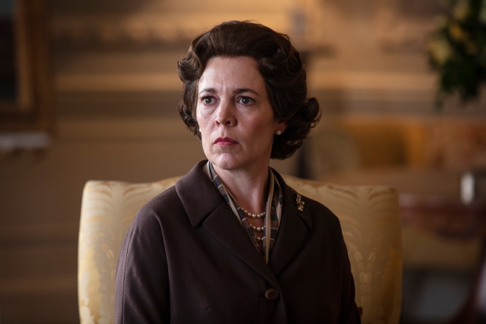  Olivia Colman is playing Queen Elizabeth II for series three and four