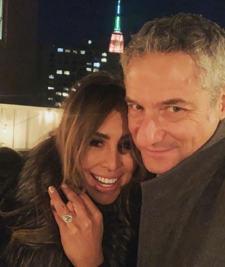  Rick Leventhal popped the question with a four-carat engagement ring