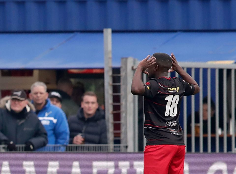  Upon the restart, he celebrated his goal in front of the offending section